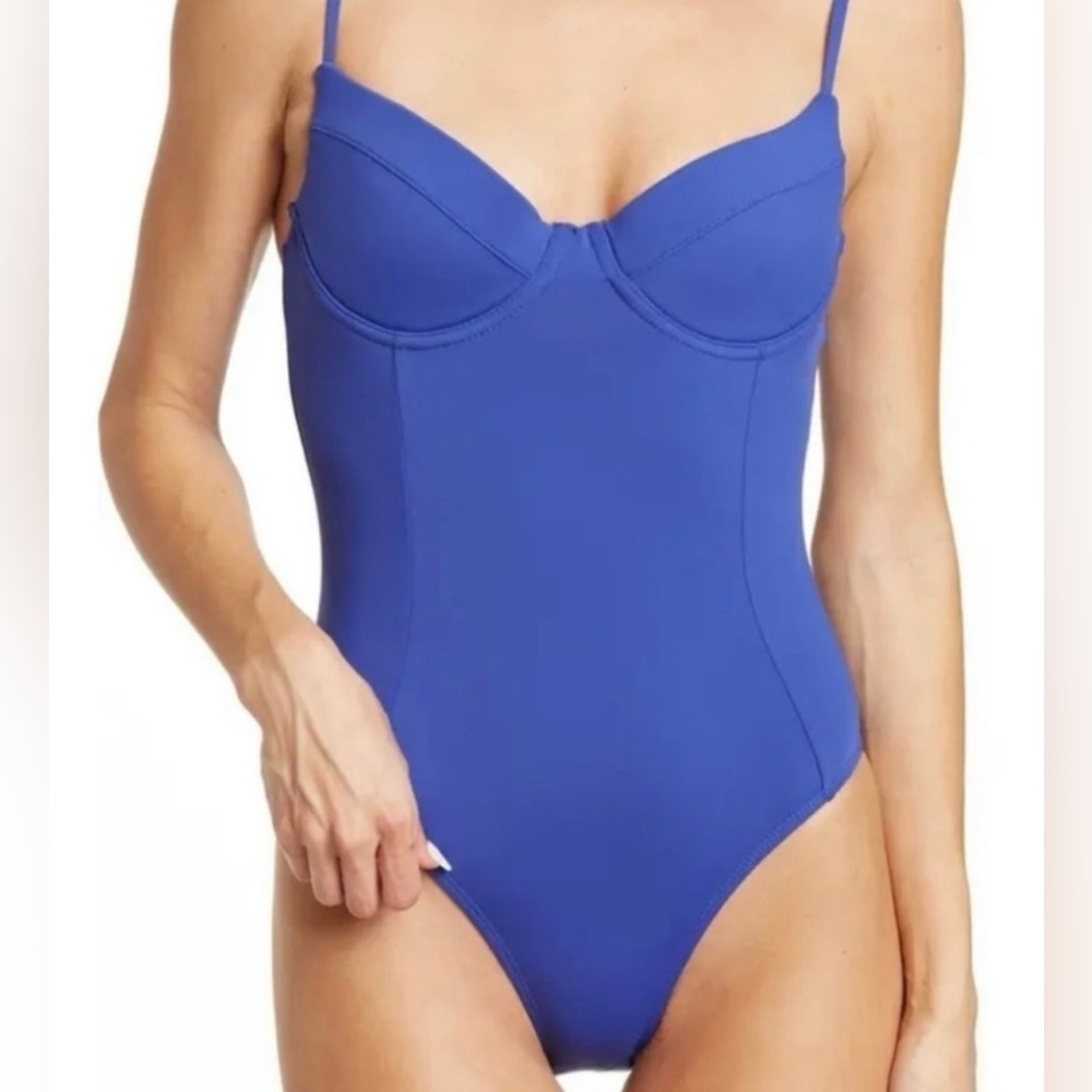 118. WeWoreWhat Danielle Undewire One Piece Swimsuit